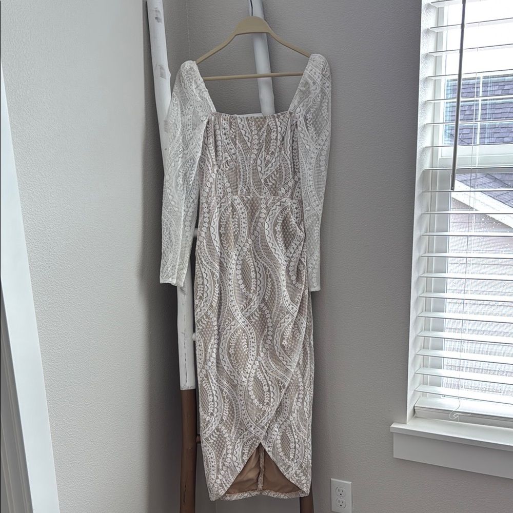 Elegant Lace Dress in Cream
